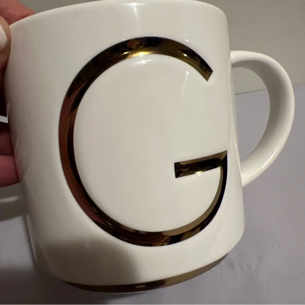 WILLIAMS SONOMA CA Initial Mug Letter G Monogram Coffee Tea Cup White Gold 16 Oz
